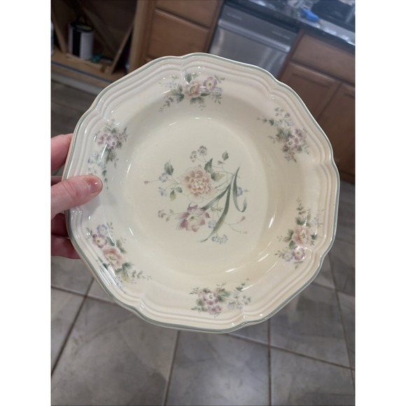 Mikasa Heritage F2013 Peony Bouquet soup Bowl Set Of 4 - Picture 4 of 10